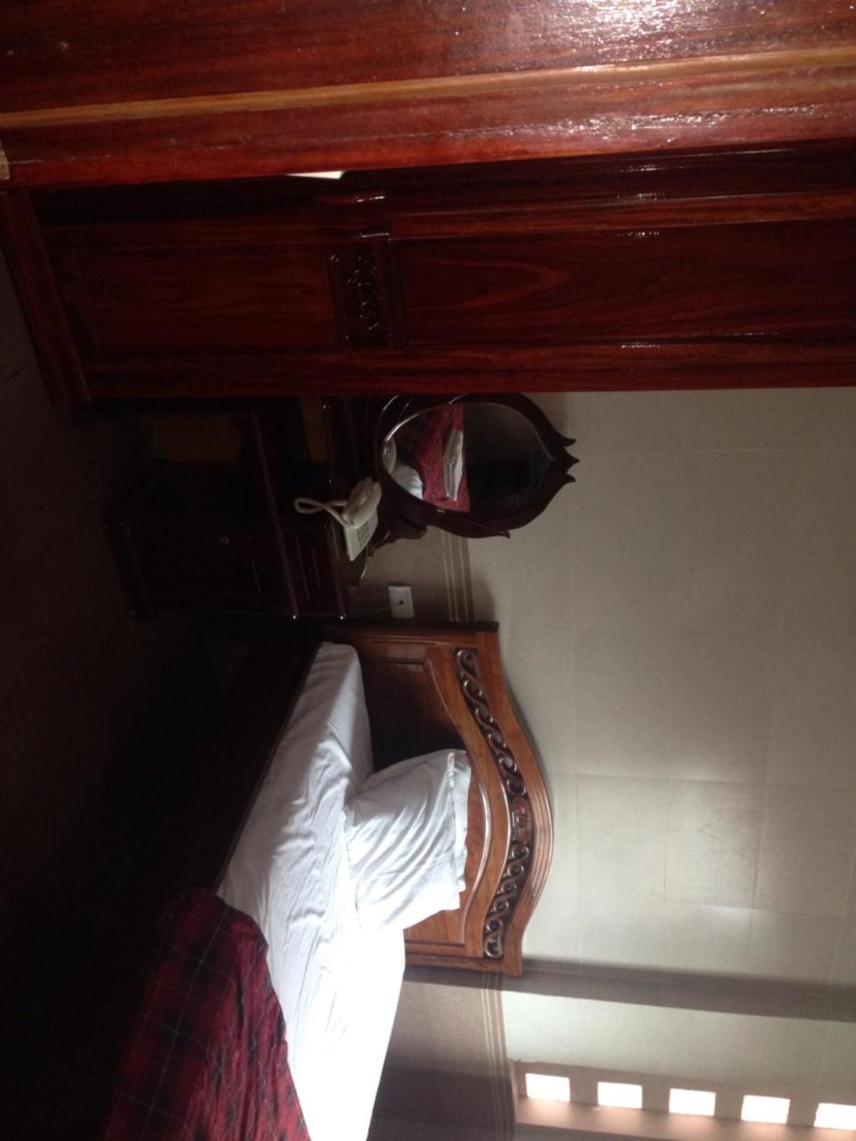 Hotel Tokyo 1 Vinh Kültér fotó