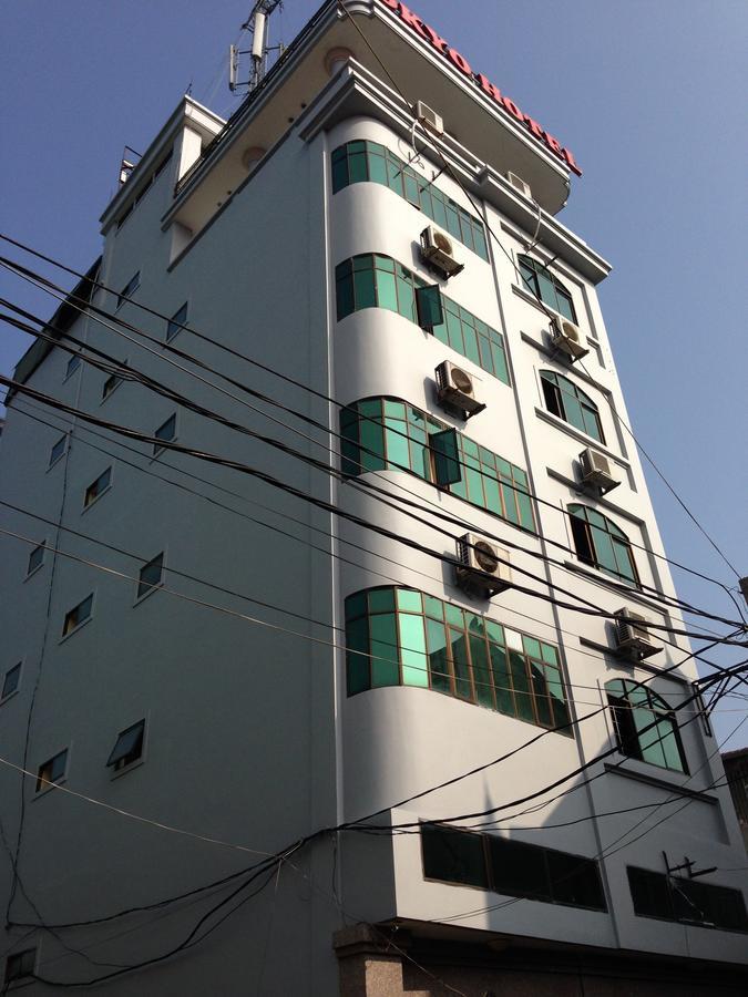 Hotel Tokyo 1 Vinh Kültér fotó