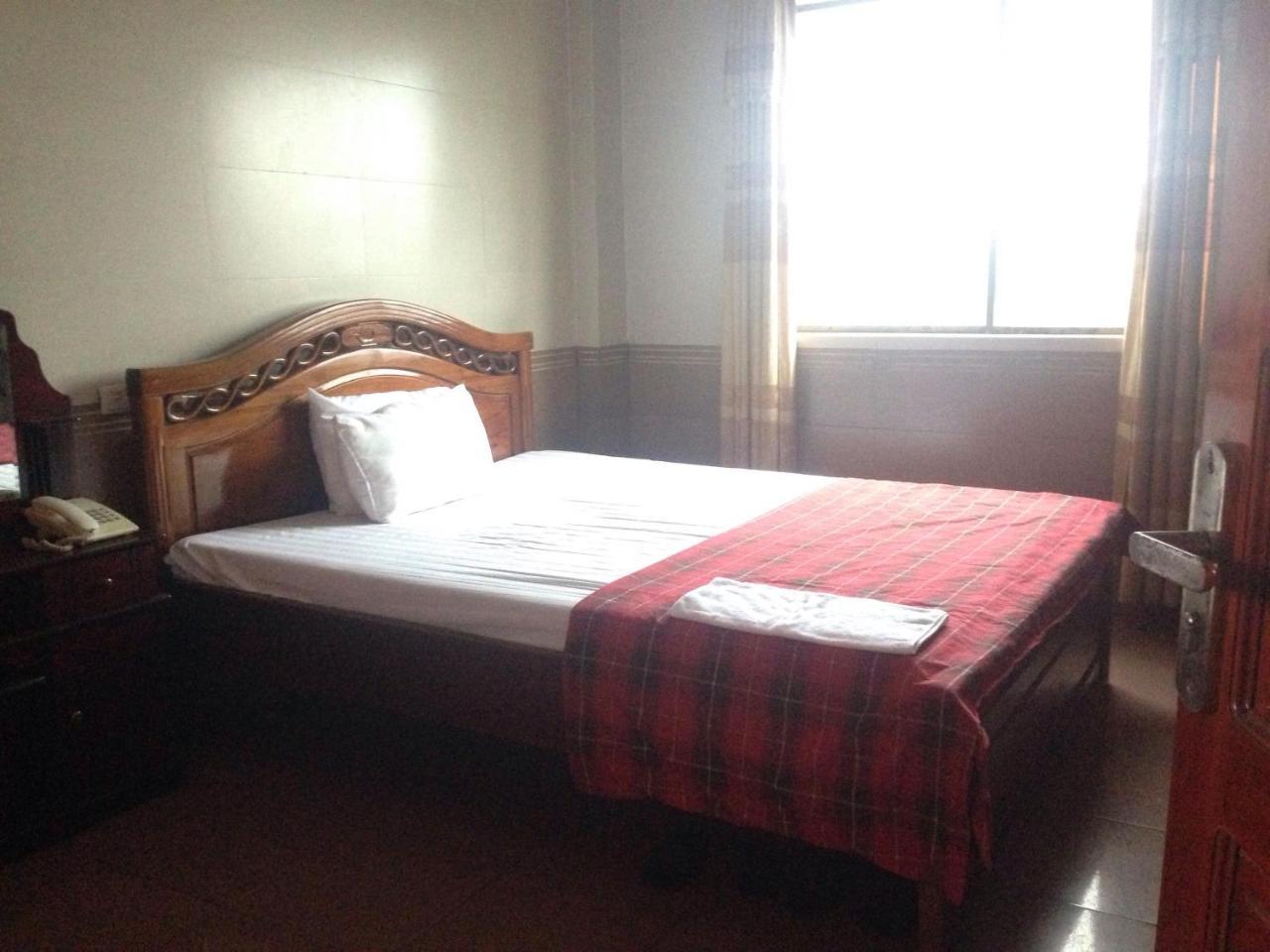 Hotel Tokyo 1 Vinh Kültér fotó